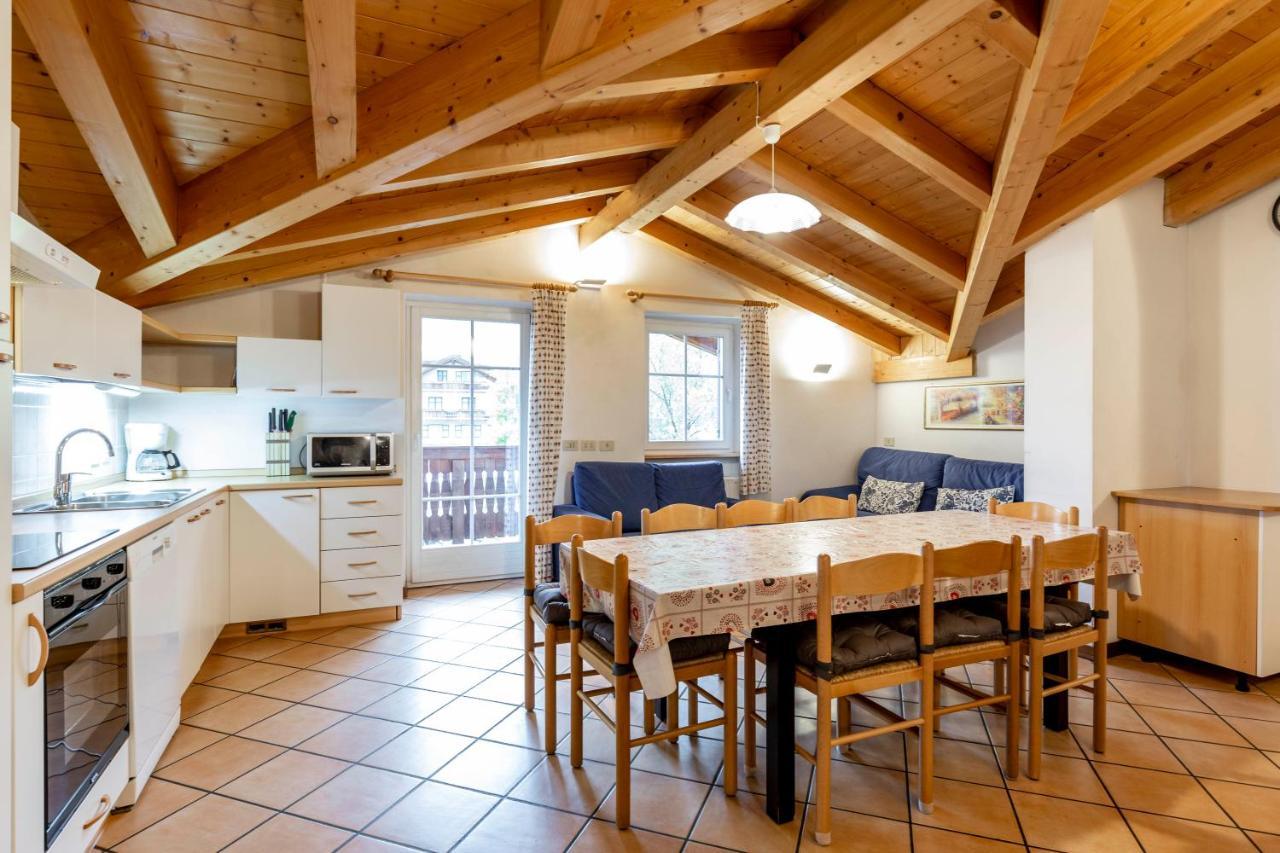 Casa Riz Apartment Campitello di Fassa Luaran gambar