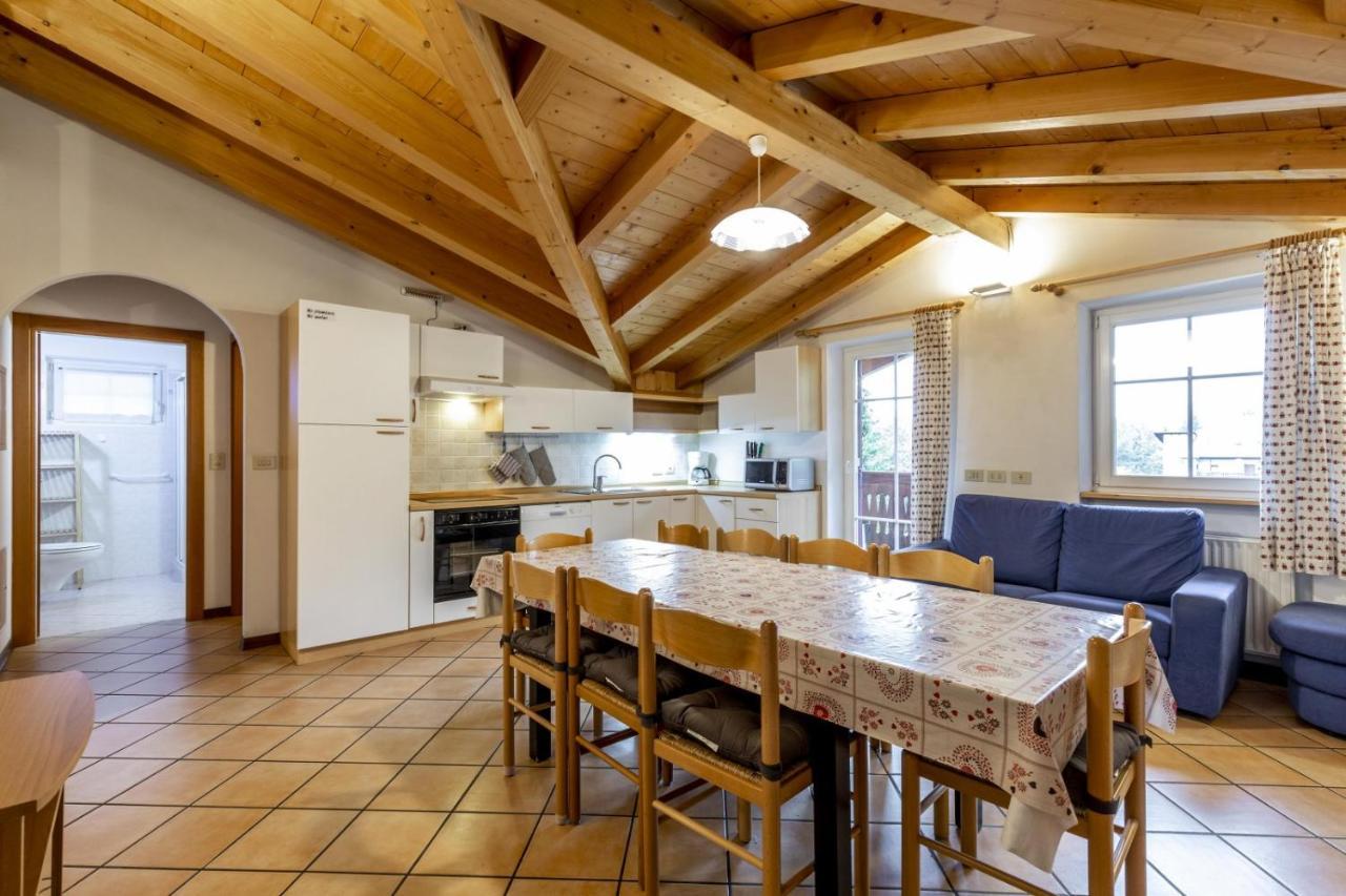 Casa Riz Apartment Campitello di Fassa Luaran gambar