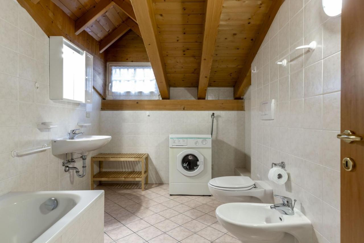 Casa Riz Apartment Campitello di Fassa Luaran gambar